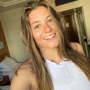 Meet your Posher, Dana